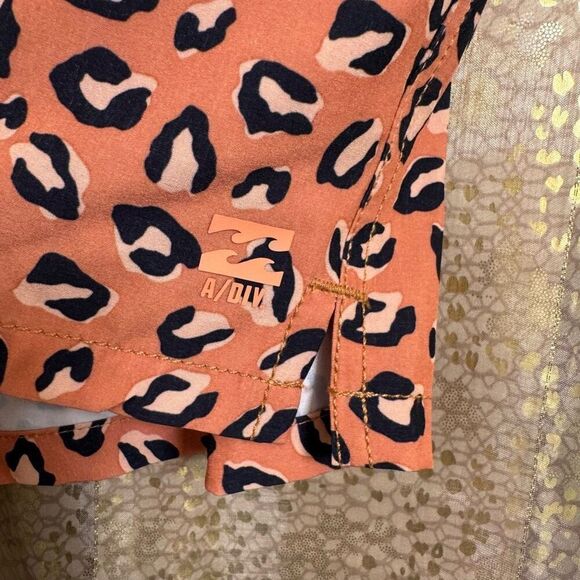 Billabong Adventure Division Orange Black Cheetah Print Active Shorts Large NWT - Picture 5 of 10